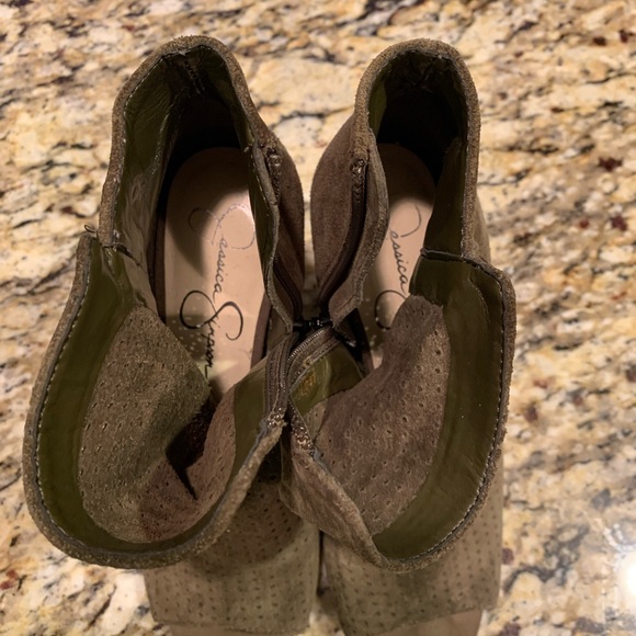 Booties - Picture 6 of 7